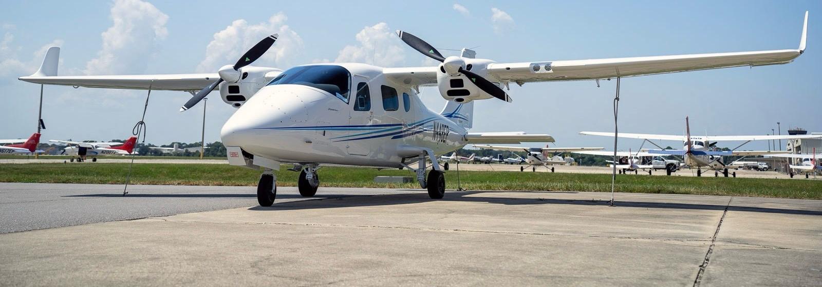 Două Tecnam P2006T pentru<br />viitorii piloți