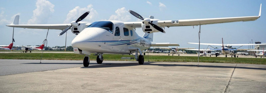 Două Tecnam P2006T pentru viitorii piloți