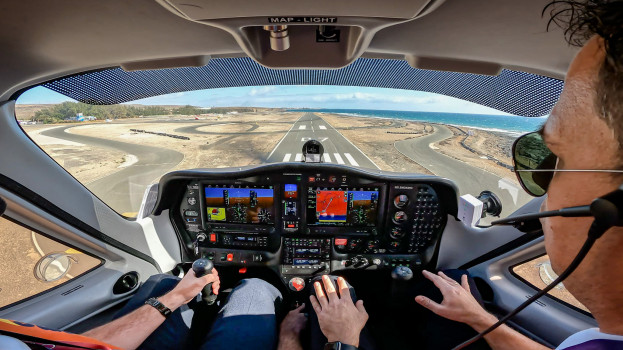 Flota de instruire se extinde cu patru aeronave Tecnam NG